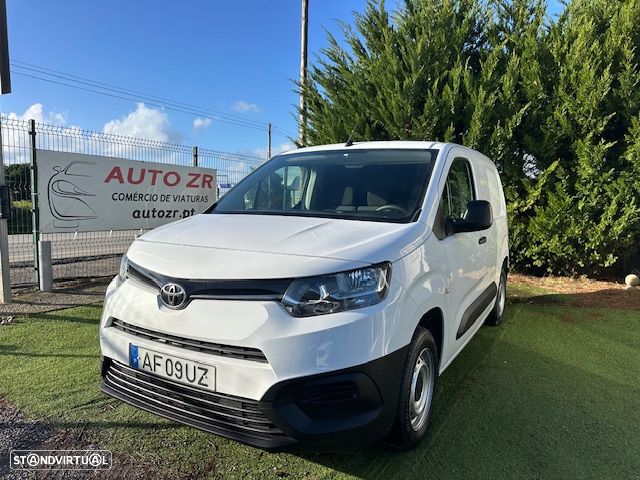 Toyota PROACE CITY 3 LUG. - 1