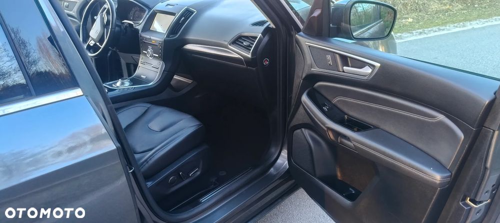 Ford S-Max 2.0 EcoBlue Titanium - 36
