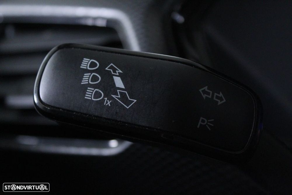 VW T-Cross 1.0 TSI Life - 25