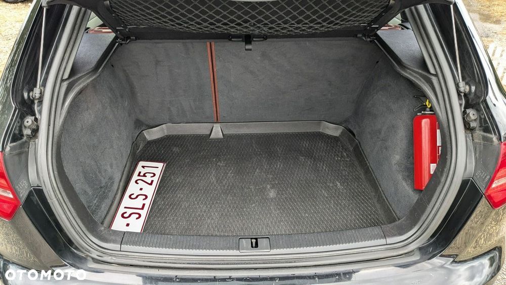 Audi A3 Sportback 1.4 TFSI S line Sportpaket - 32