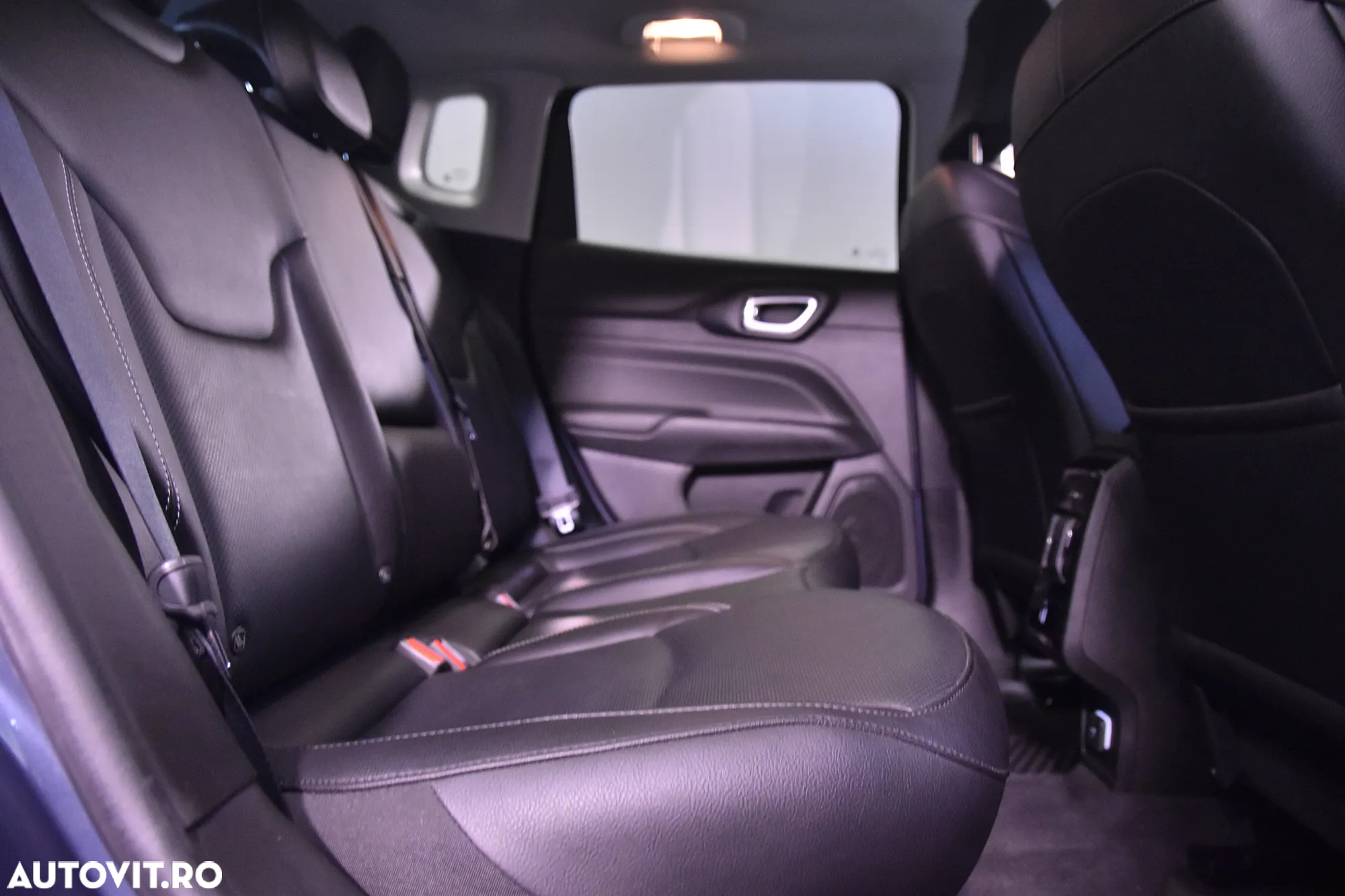 Jeep Compass 1.3T 4xe AT6 PHEV S - 12