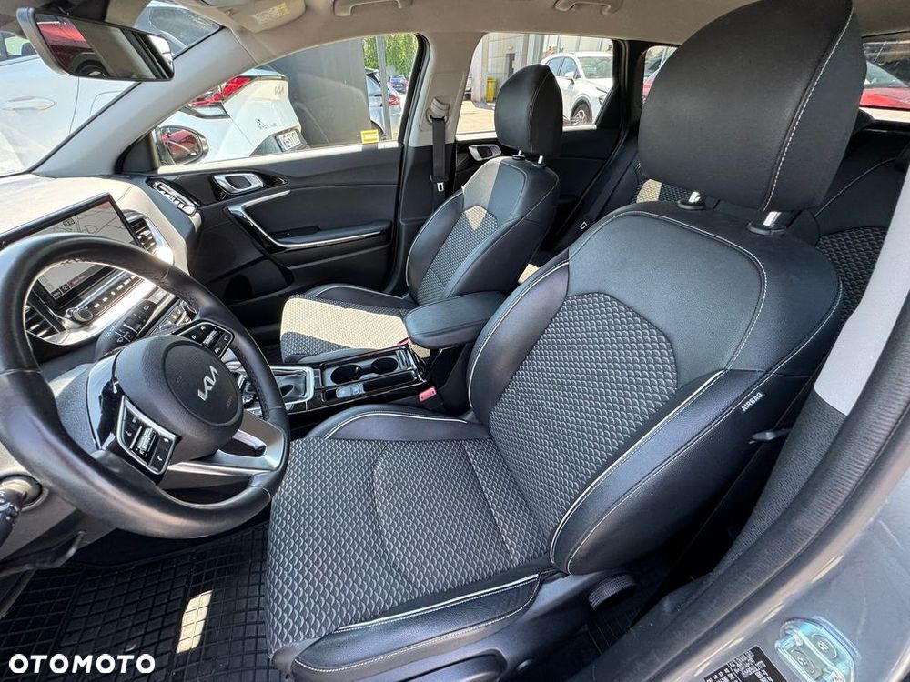 Kia Ceed 1.5 T-GDI Tribute DCT - 11