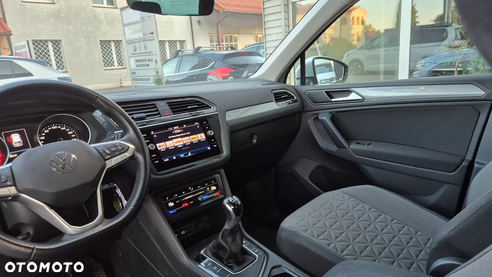 Volkswagen Tiguan 1.5 TSI EVO Comfortline - 25