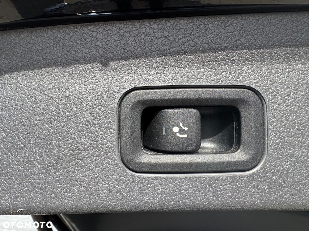 Mercedes-Benz GLE 300 d 4-Matic - 32