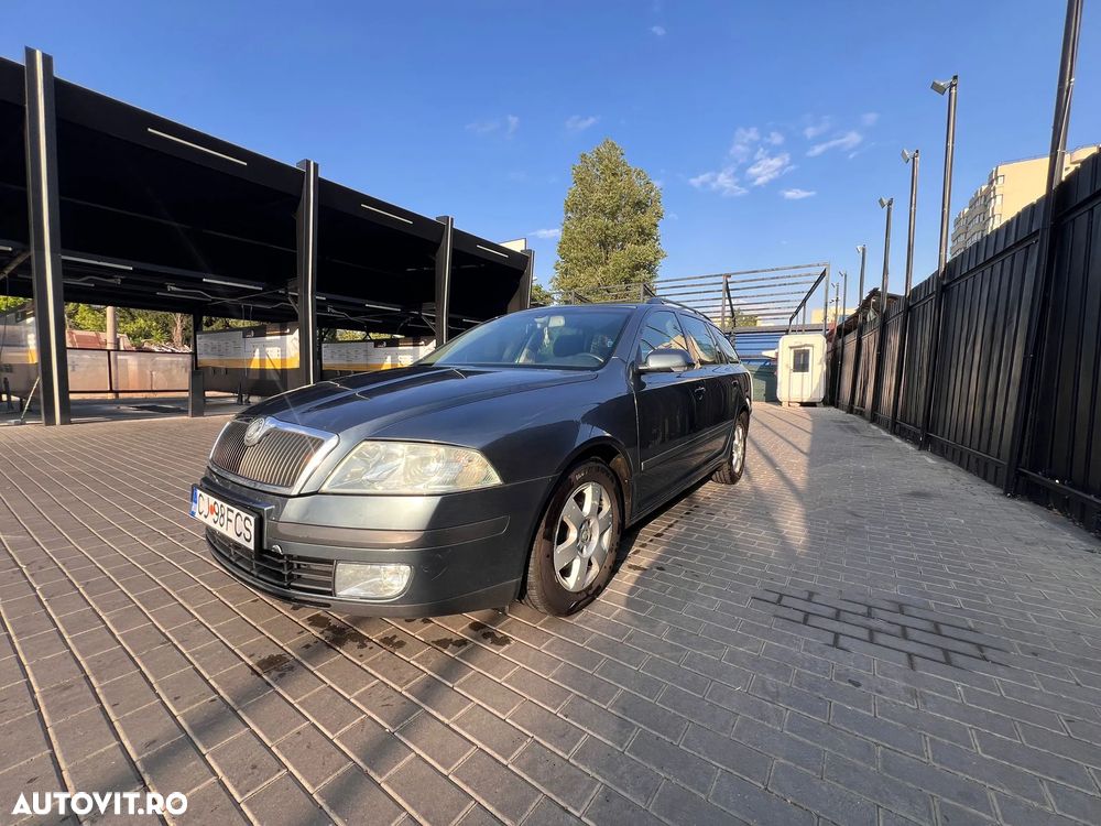 Skoda Octavia 1.9TDI Ambiente Aut - 2