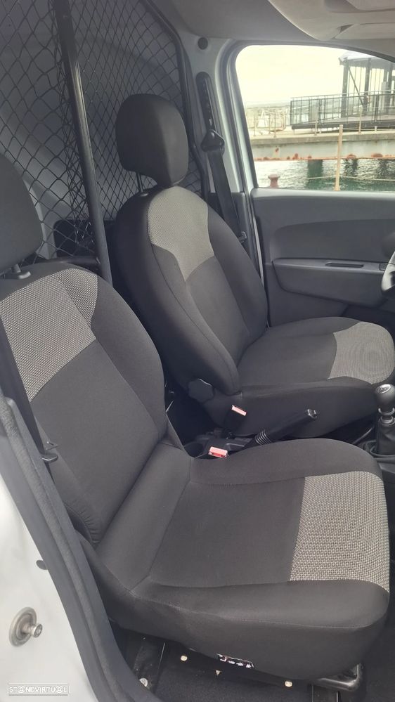 Dacia Dokker 1.5 dCi Essential - 22