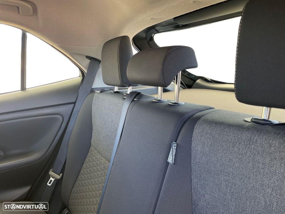 Toyota Yaris Cross 1.5 HDF Comfort Plus - 20