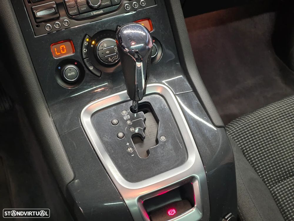 Peugeot 5008 BlueHDI 120 EAT6 Stop & Start Allure - 4