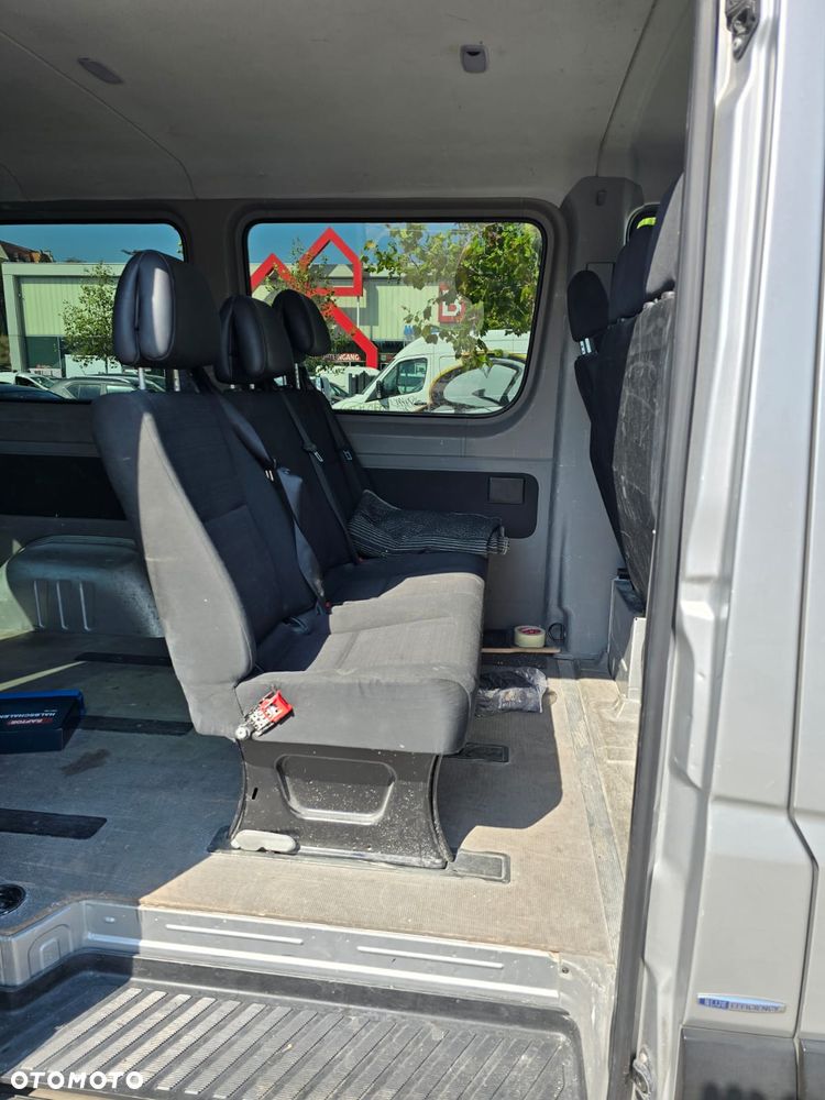 Mercedes-Benz Sprinter - 5
