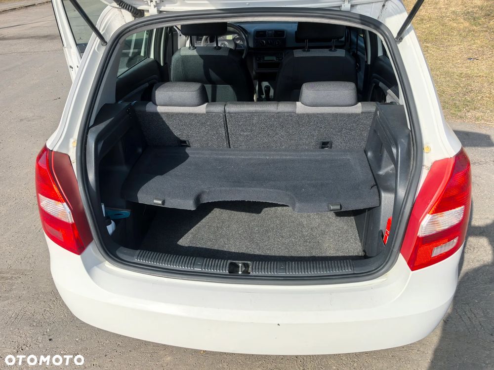 Skoda Fabia - 10
