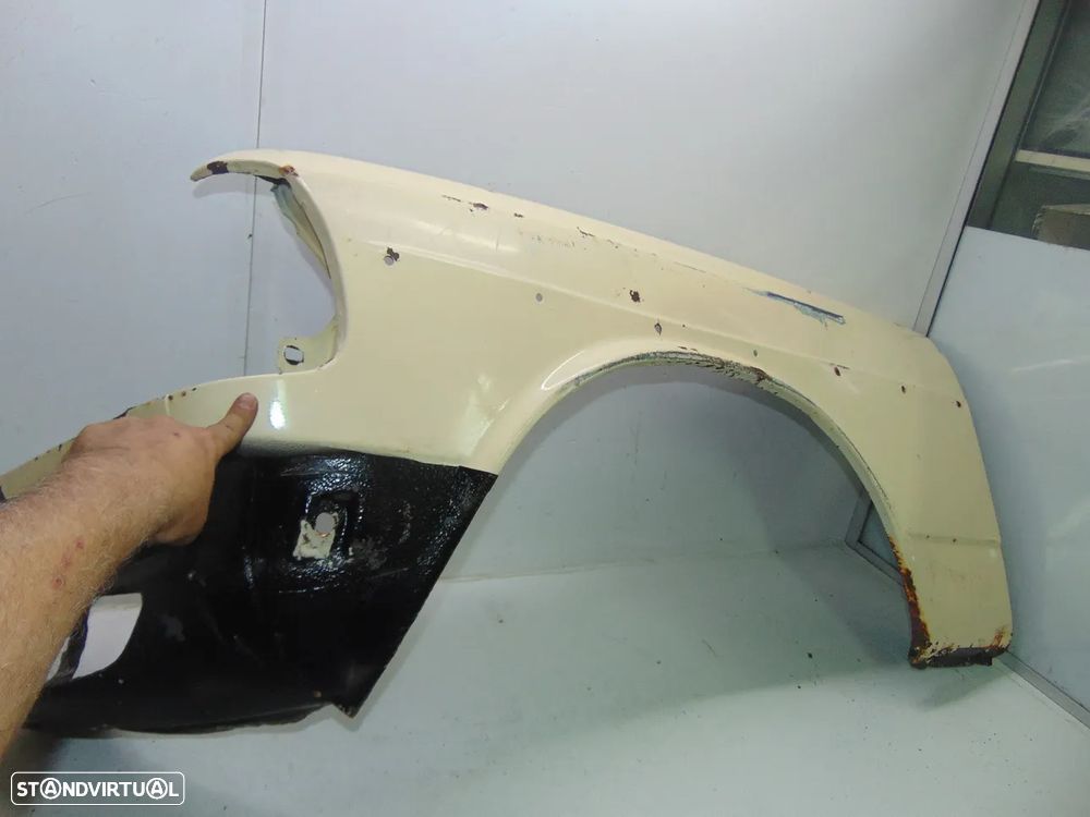 Mercedes W123 guarda lamas - 6