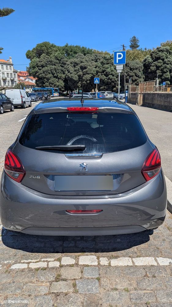 Peugeot 208 1.2 PureTech Signature - 5