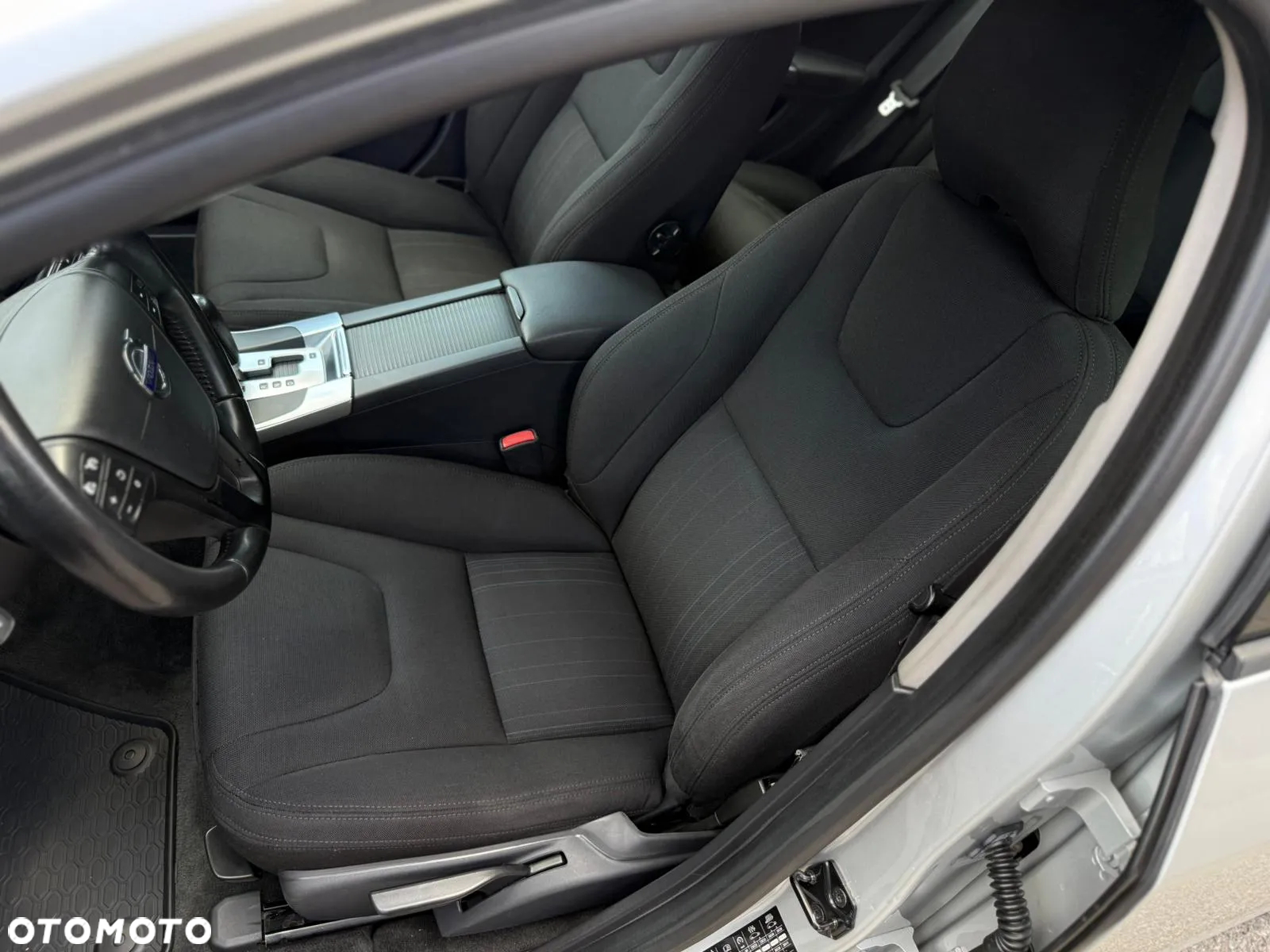 Volvo V60 - 11