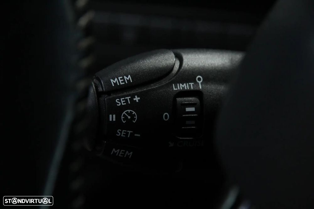 Peugeot 308 1.6 BlueHDi Allure - 16