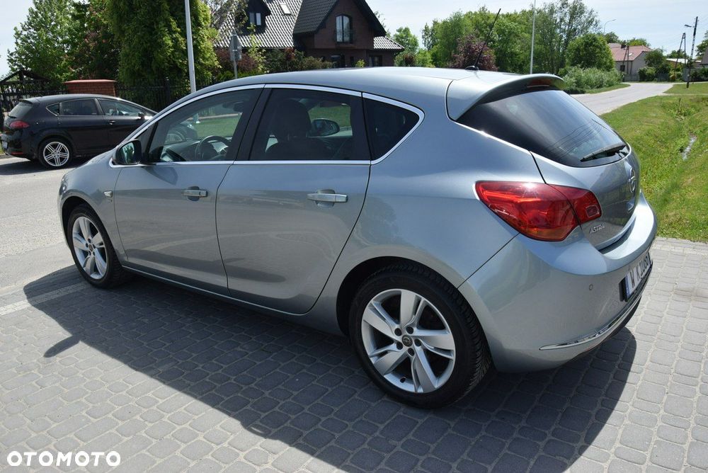 Opel Astra 1.4 T Energy EU6 - 17