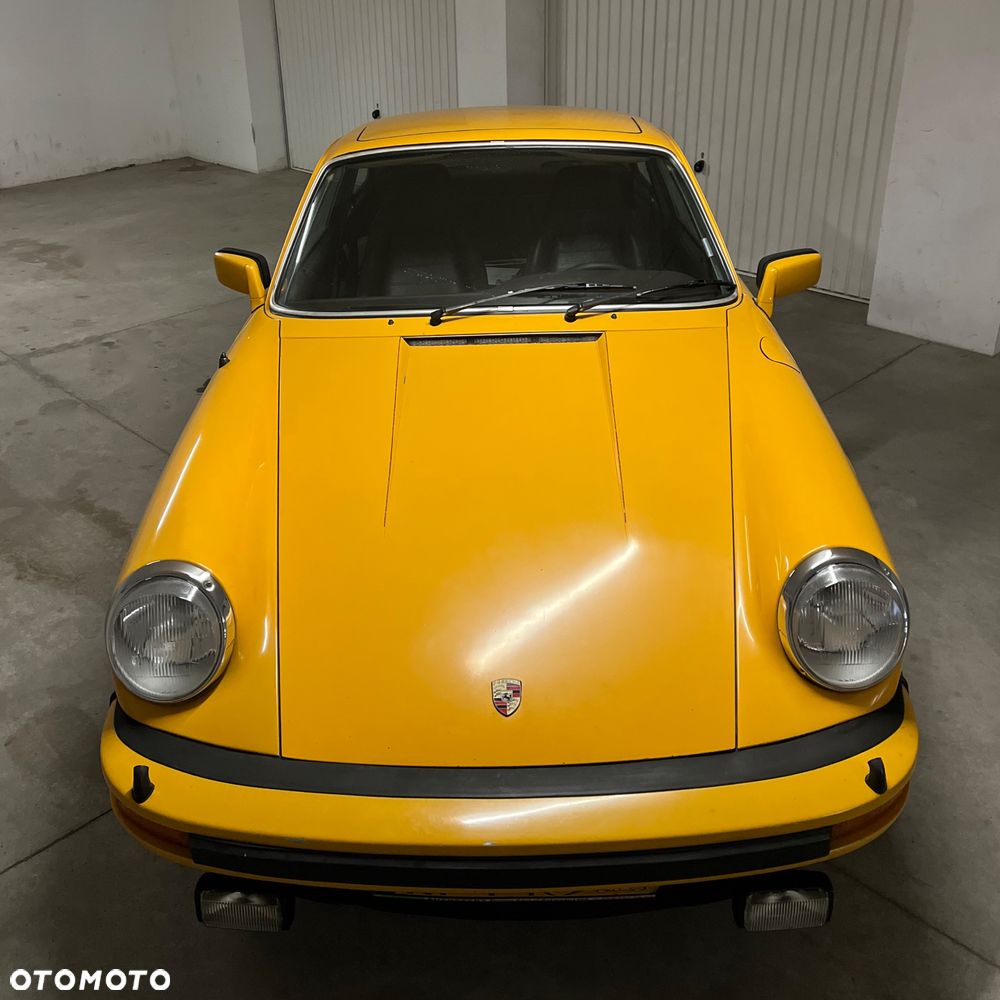 Porsche 911 - 9