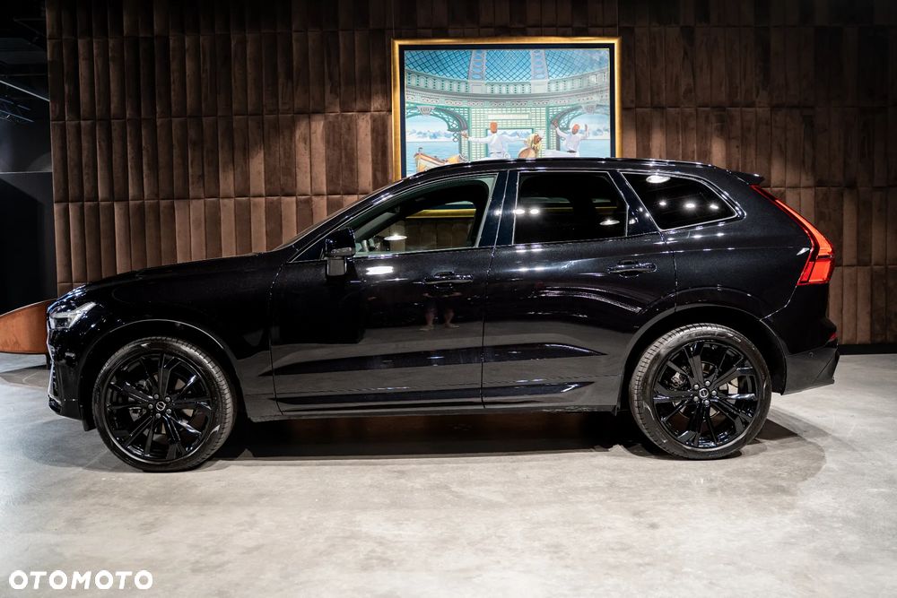 Volvo XC 60 B5 B AWD Ultra Black Edition - 4