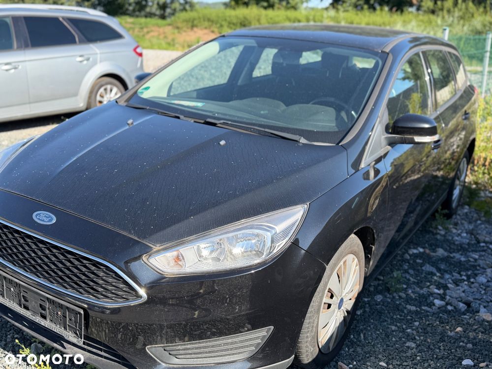 Ford Focus 1.0 EcoBoost Titanium - 4