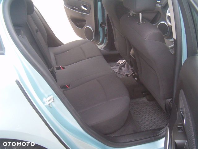 Chevrolet Cruze - 20