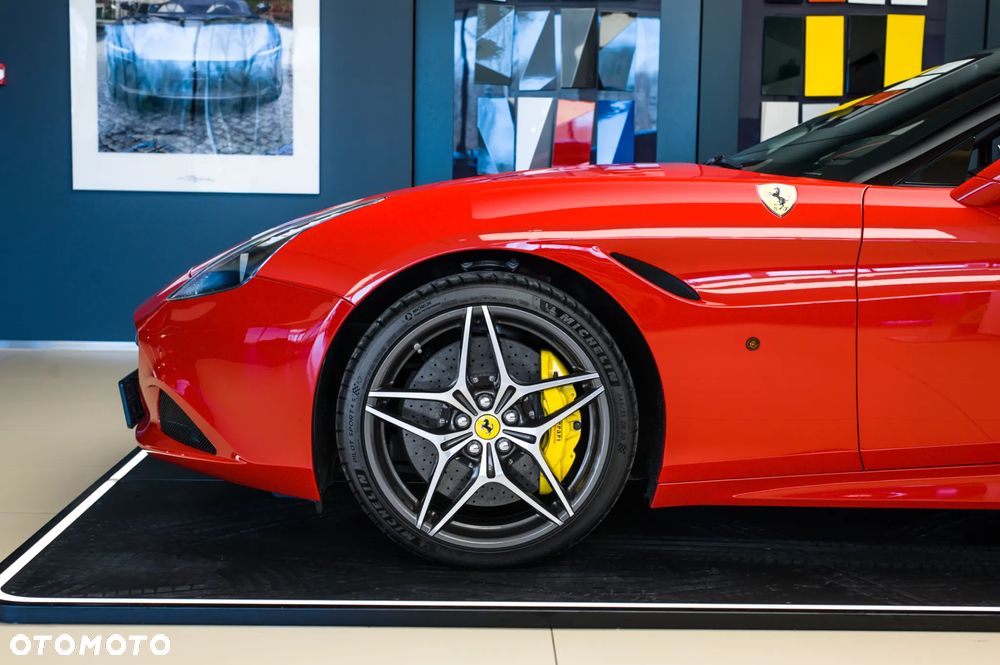 Ferrari California T - 12