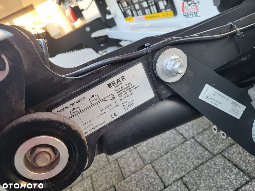 Opel Movano z windą salon Polska - 38