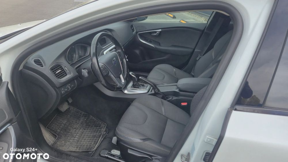 Volvo V40 Cross Country D4 Geartronic Momentum - 11