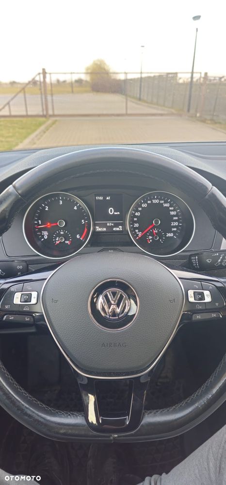Volkswagen Passat - 9