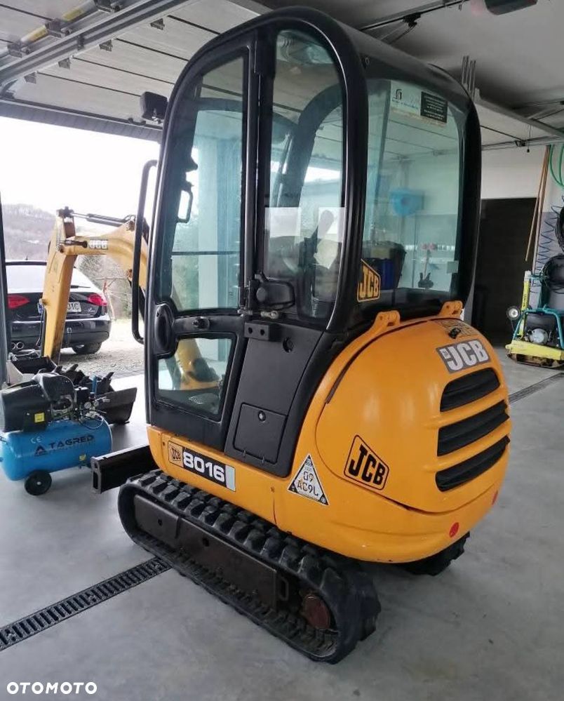 JCB 8016 - 7