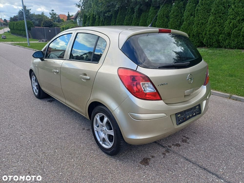 Opel Corsa - 4