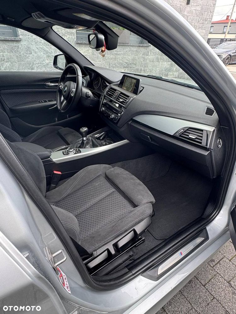 BMW Seria 1 120i M Sport - 9