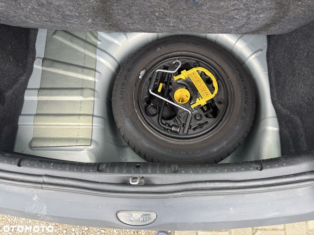 Renault Clio - 8