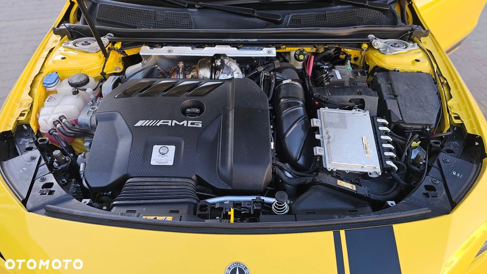 Mercedes-Benz CLA AMG 45 S 4-Matic 8G-DCT - 31