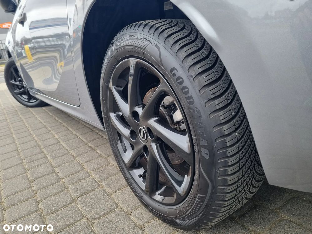 Opel Corsa 1.2 Direct Injection Turbo GS - 30