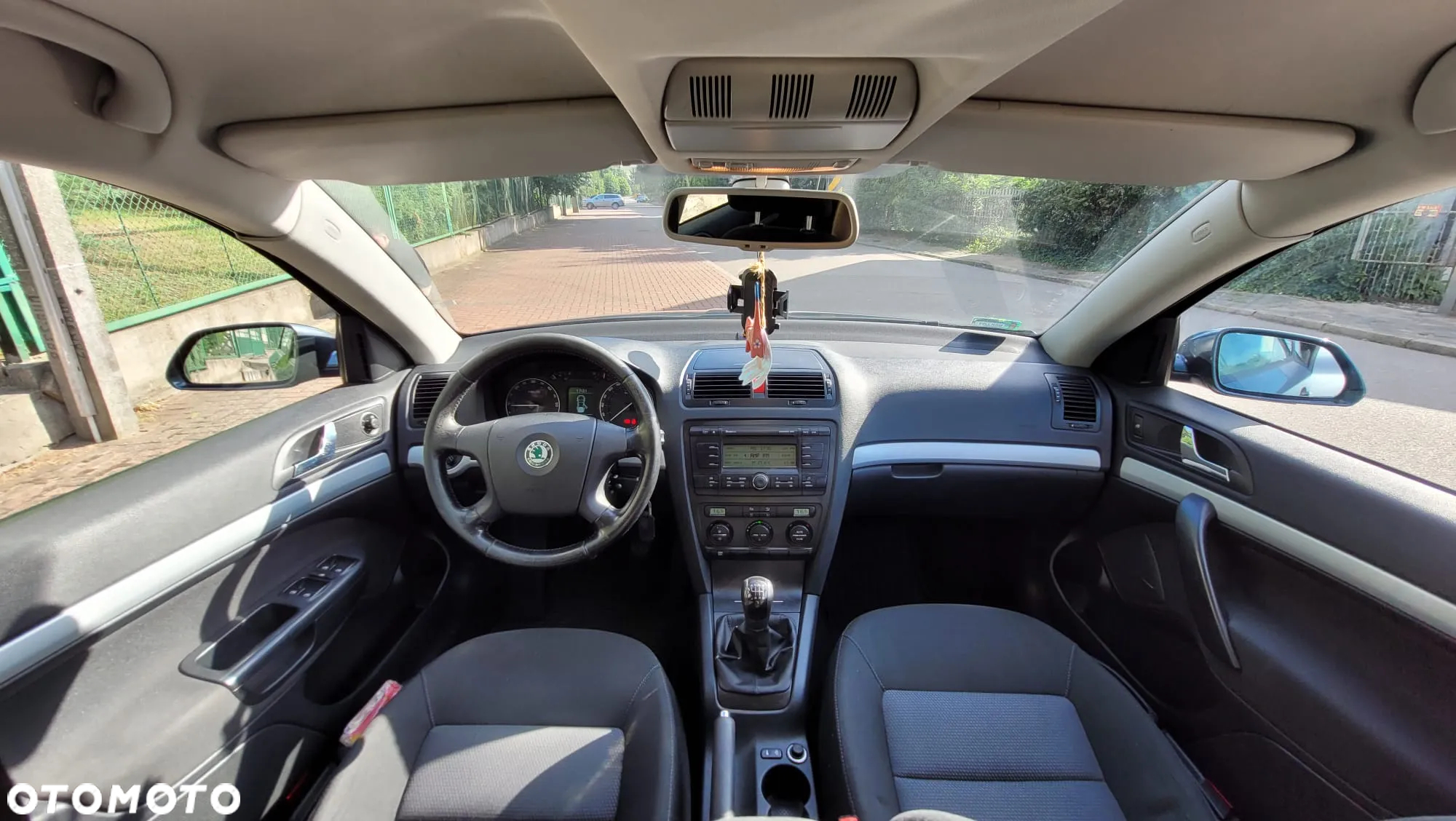 Skoda Octavia Combi 2.0 TDI DPF Ambiente - 19