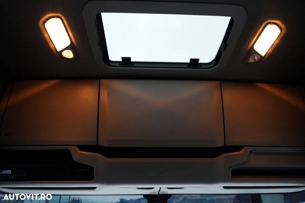 Scania S 460 / CORTINĂ 8.1 M / 60 M3 / SOLO / 6X2 / PUNTE RIDICATĂ / PUNTE DIRECȚIE - 35