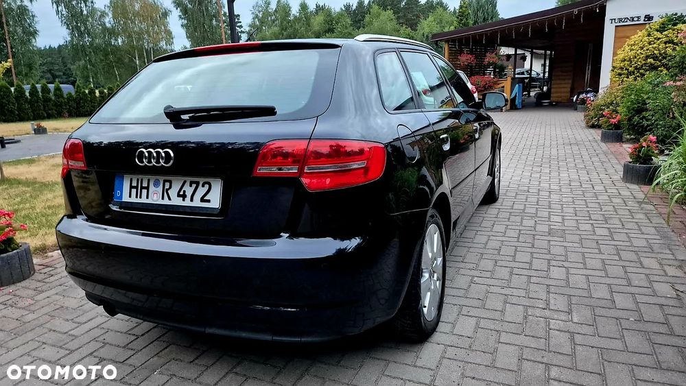 Audi A3 Sportback - 3