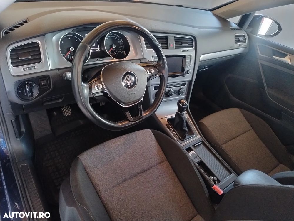 Volkswagen Golf 1.6 TDI BlueMotion Technology Comfortline - 10