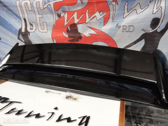 Aileron / lip / spoiler traseiro em plástico ABS e em preto piano brilhante para Honda Civic EK 96-01 3 portas type r look - 10