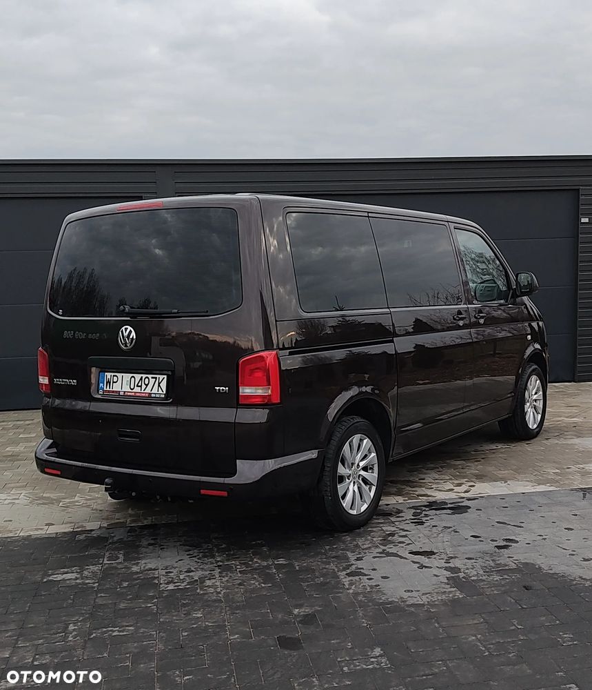 Volkswagen Multivan - 17