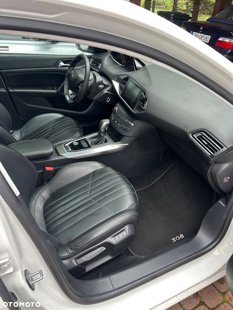 Peugeot 308 - 6