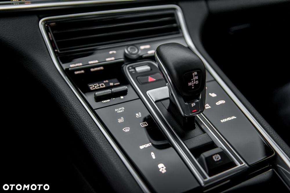 Porsche Panamera 4 GPF Executive - 26