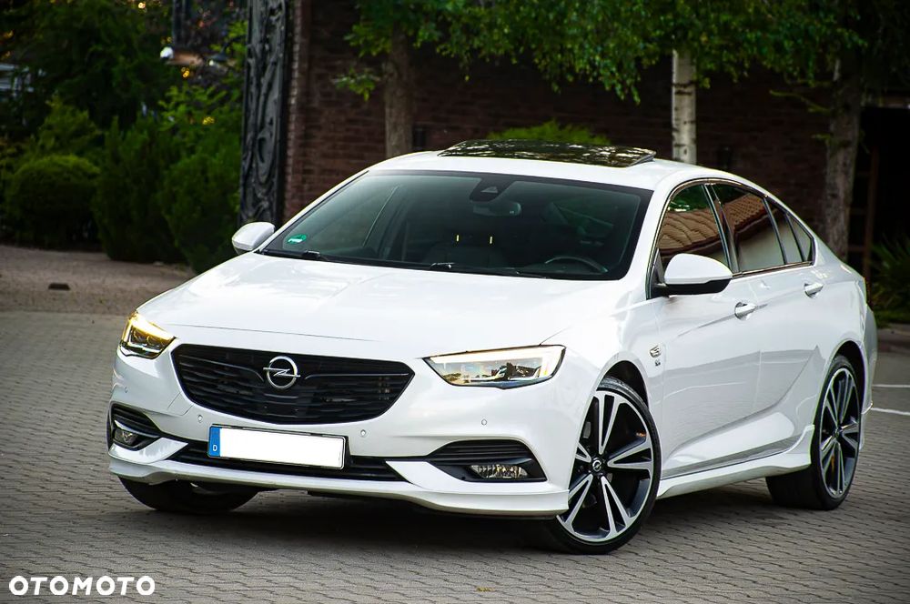 Opel Insignia 2.0 BiTrb D 4x4 Automatik Exclusive - 2