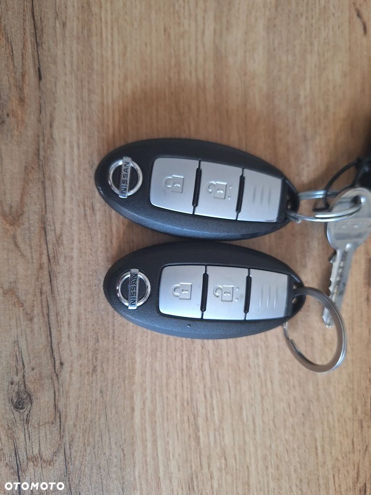 Nissan Qashqai 1.2 DIG-T N-Vision Xtronic EU6 - 2