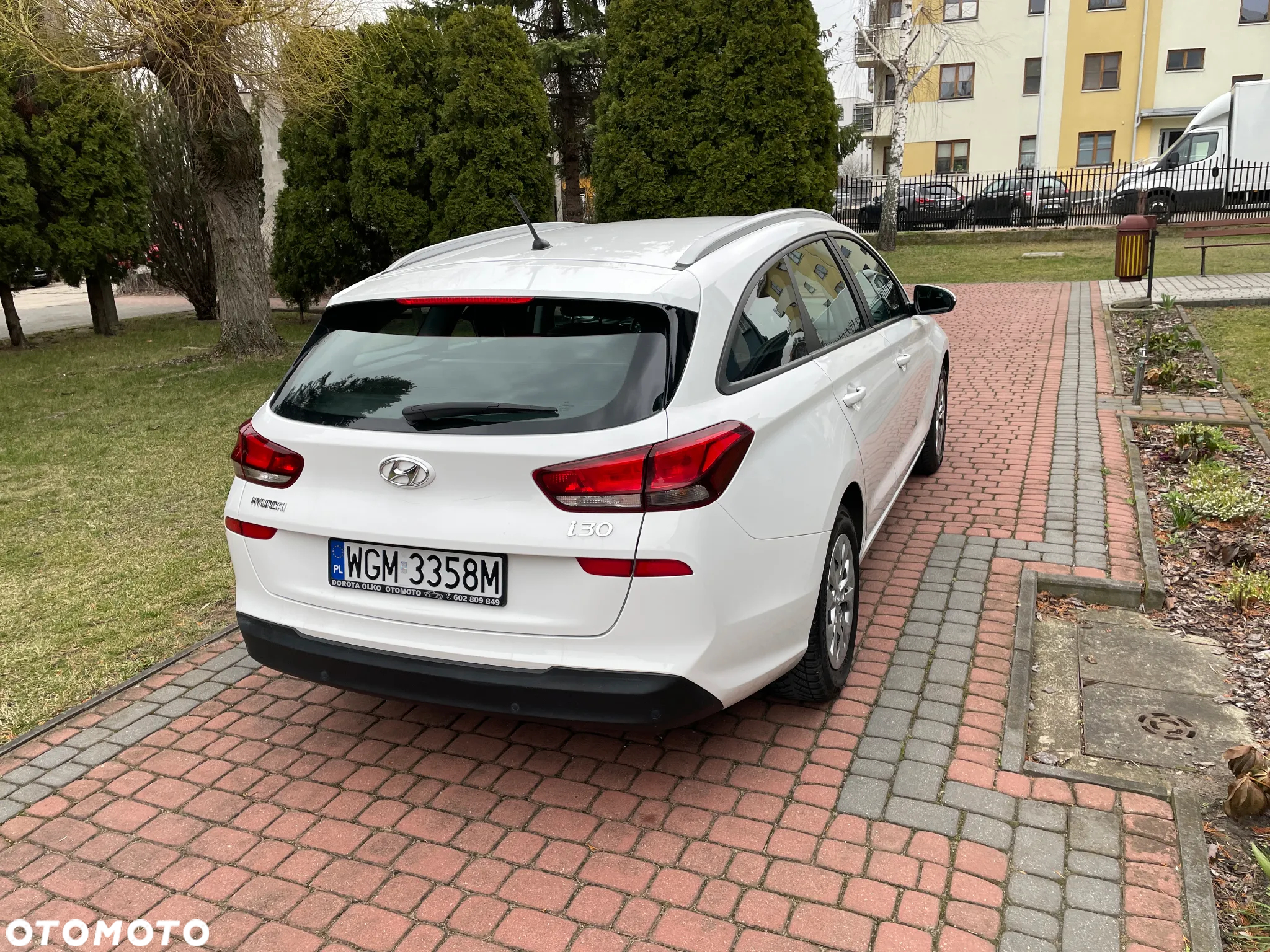 Hyundai i30 Kombi 1.0 T-GDI Family - 8