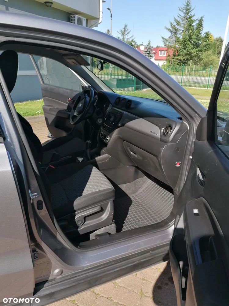 Suzuki Vitara 1.6 Comfort 4WD - 7