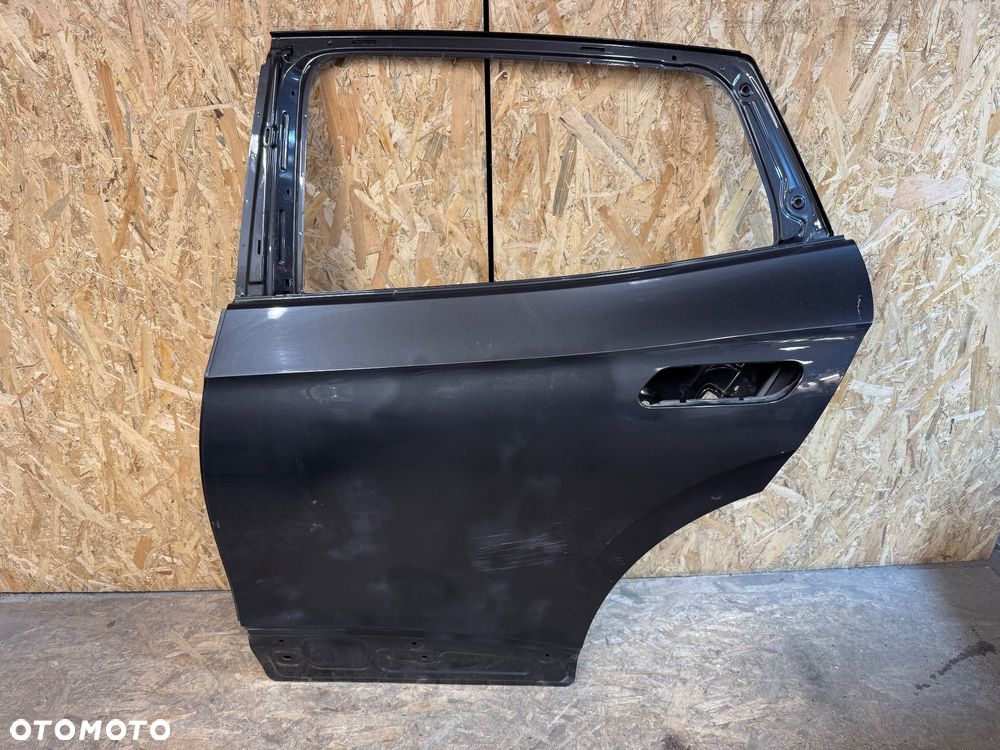 Tylne lewe drzwi Volkswagen id4 id5 11a