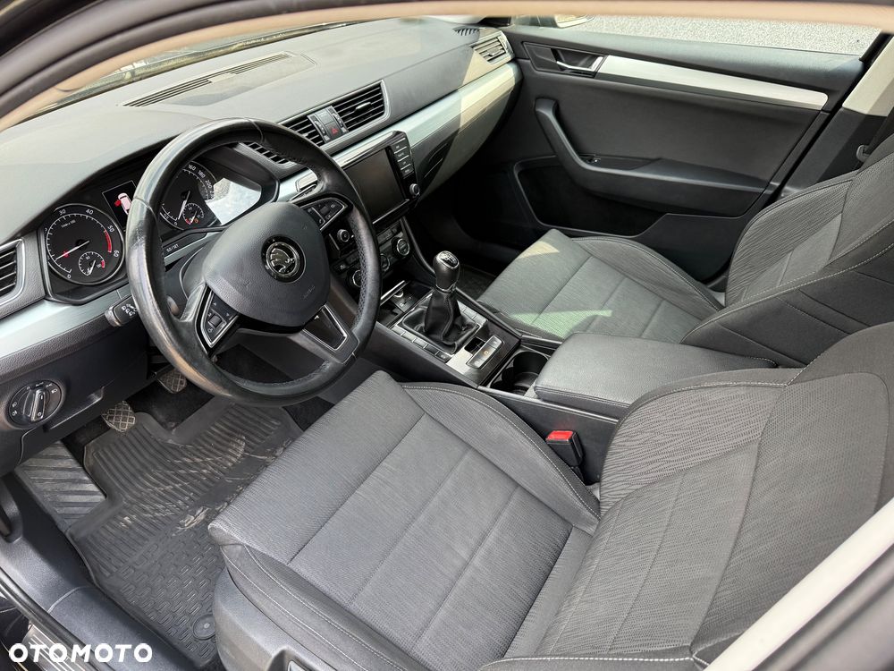 Skoda Superb 2.0 TDI Style - 14