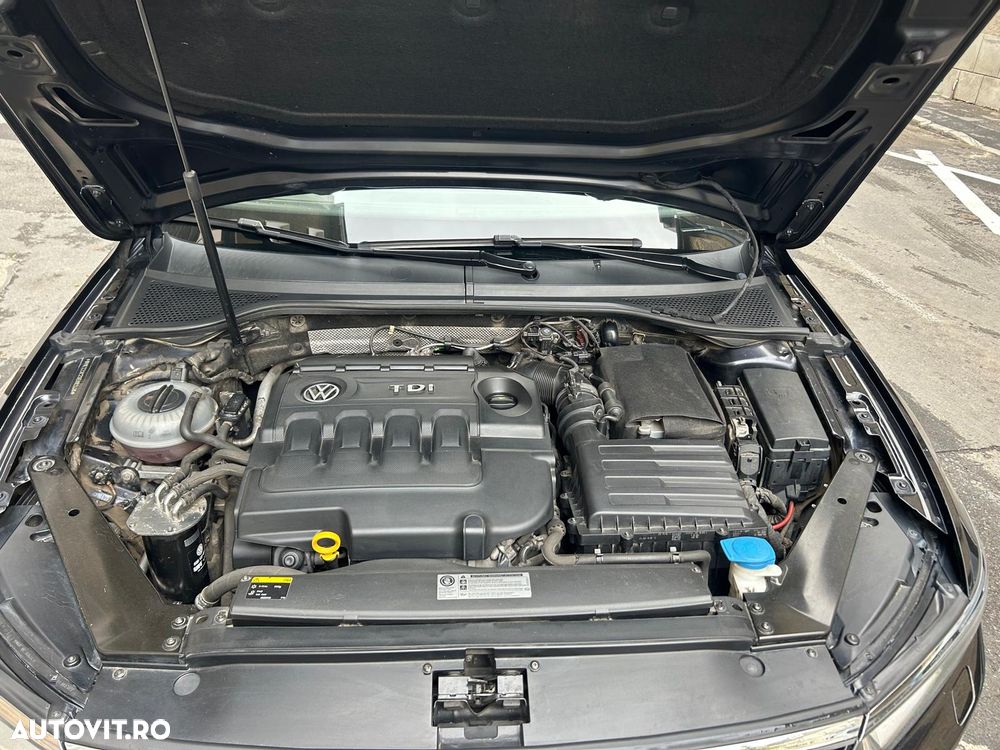 Volkswagen Passat 2.0 TDI DSG Highline - 7