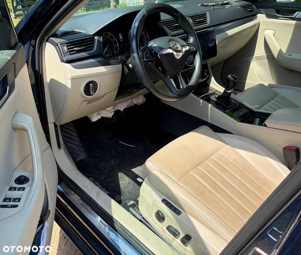 Skoda Superb 1.8 TSI DSG SportLine - 2