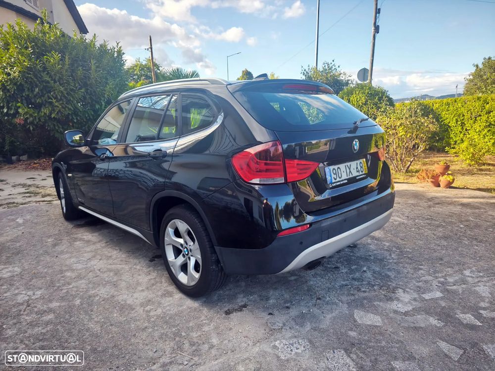 BMW X1 20 d xDrive Auto — fotografia 5